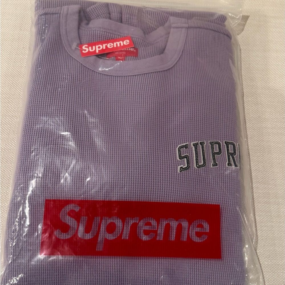 Supreme Lavender Crew neck Waffle Long Sleeve. Dead Stock. Send me an offer 🙂